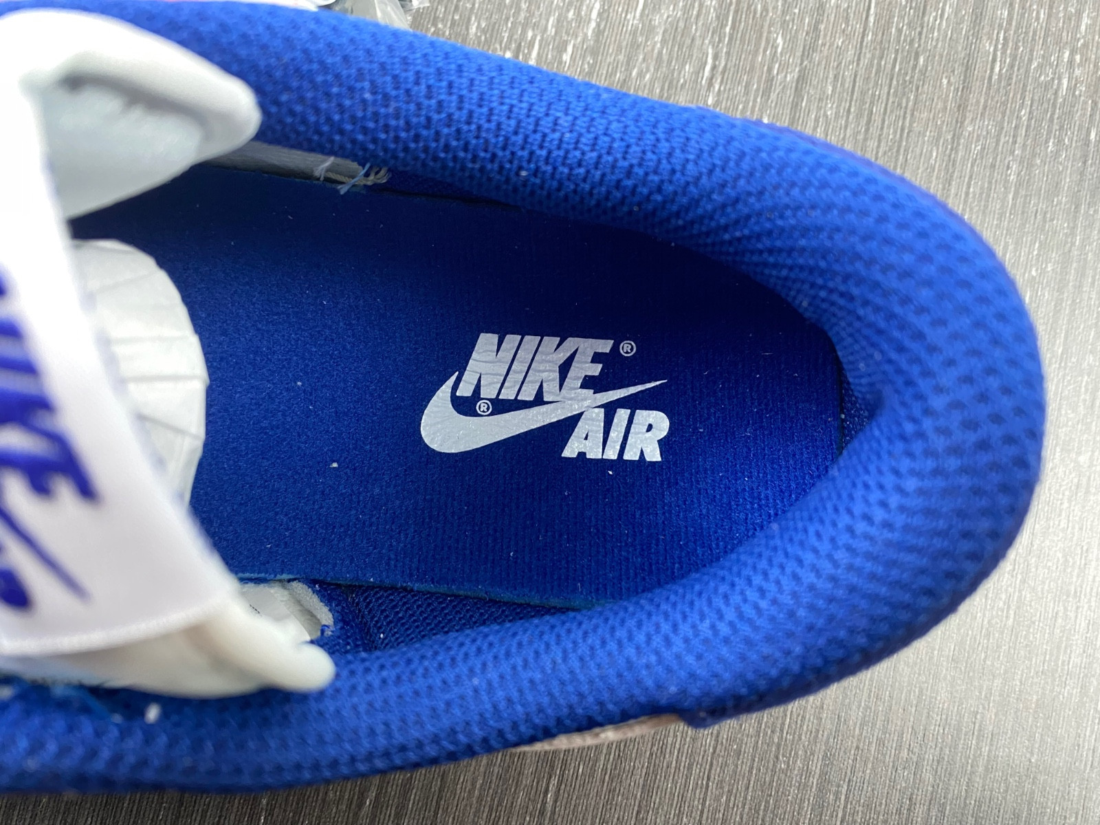 OFF-WHITE x Travis Scott x Air Jordan 1 OW DM7890-111