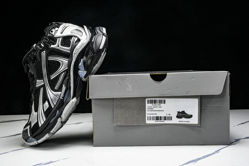 Ba1en*iaga runner 772767-w3rny 0322