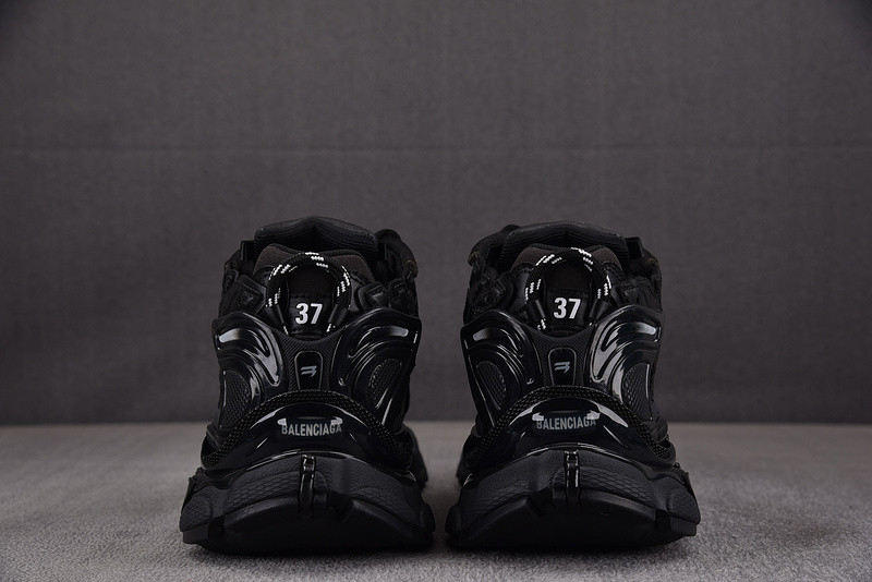 Ba1en*iaga runner 7813793-wrucu 1000