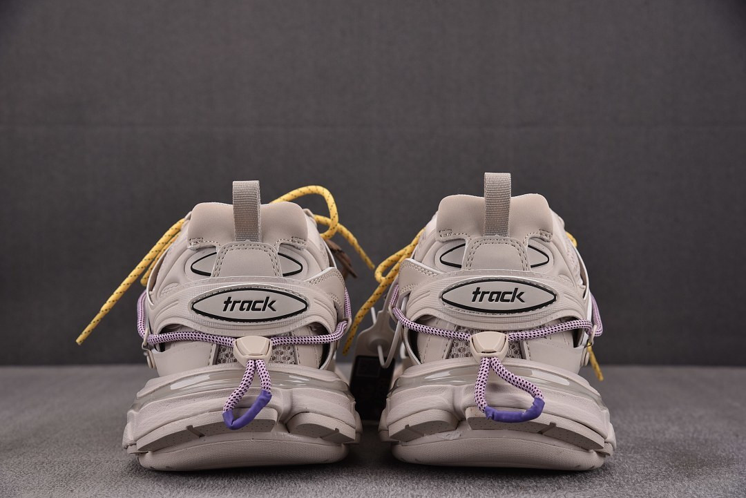 Ba1en*iaga TRACK 800592 WTRHK 0135
