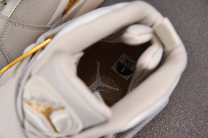 Air Jordan 8 Retro C&C 