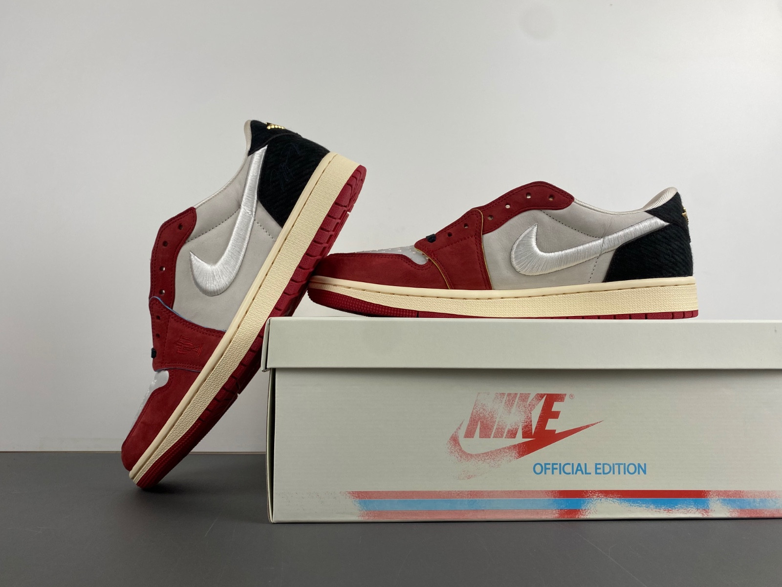 Trophy Room x Air Jordan 1 Low OG "Home" HV6157-100