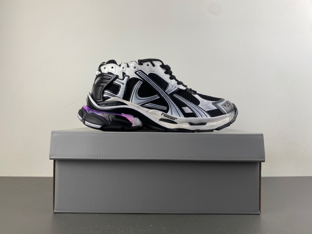 Ba1en*iaga led Runner