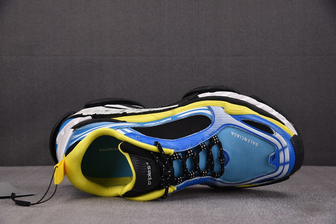 Ba1en*iaga TRIPLE S