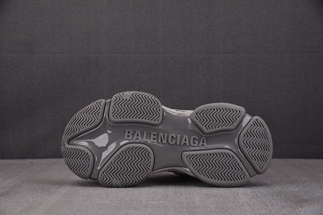 Ba1en*iaga TRIPLE S