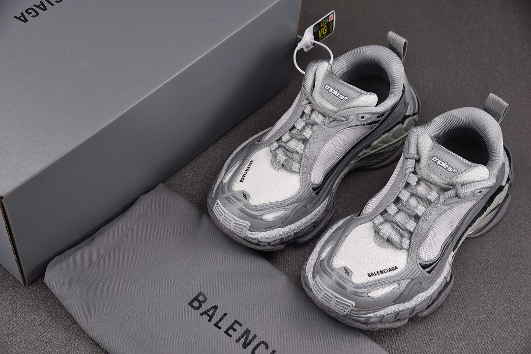 Ba1en*iaga TRIPLE S