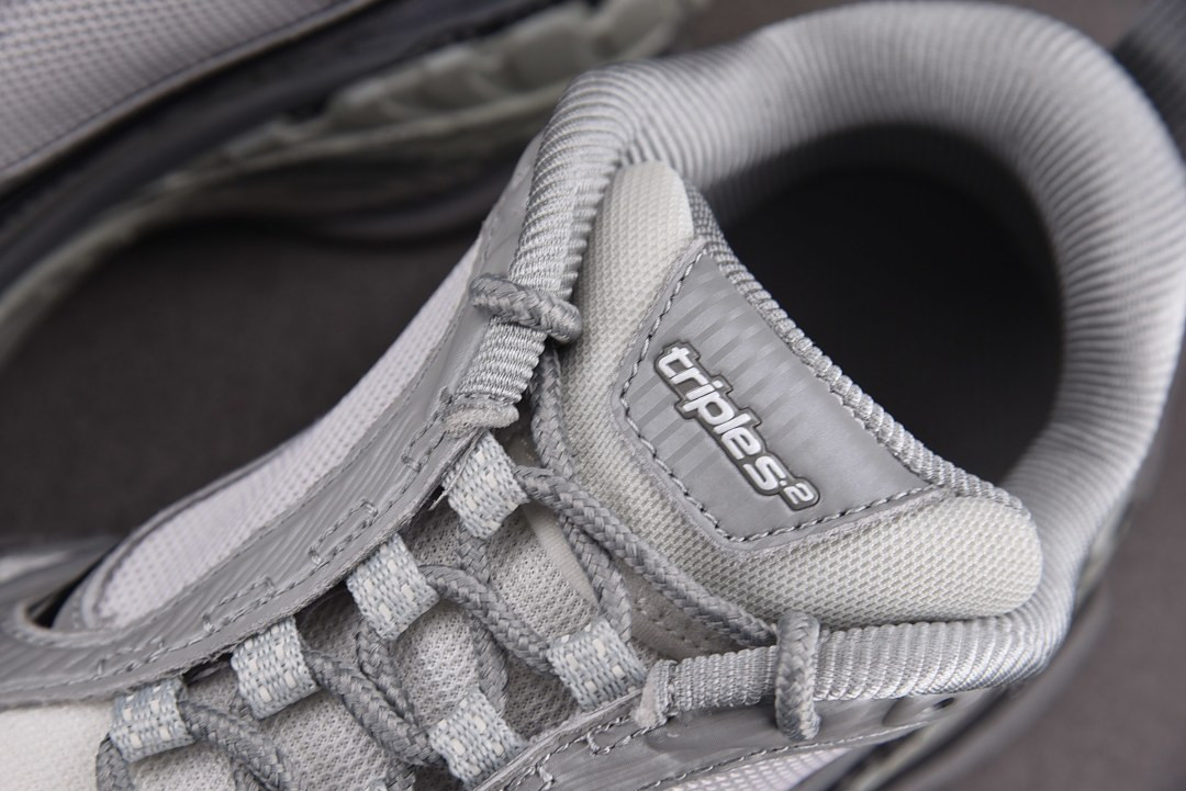 Ba1en*iaga TRIPLE S