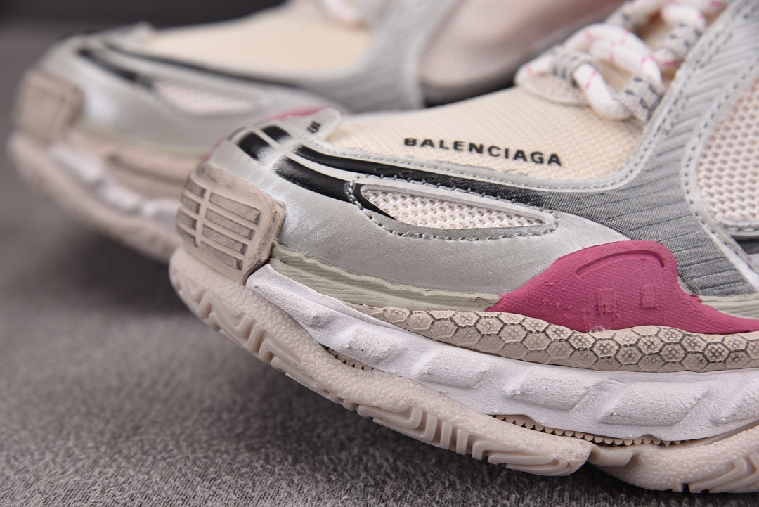 Ba1en*iaga TRIPLE S