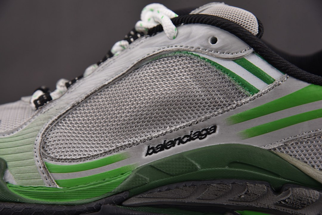 Ba1en*iaga TRIPLE S