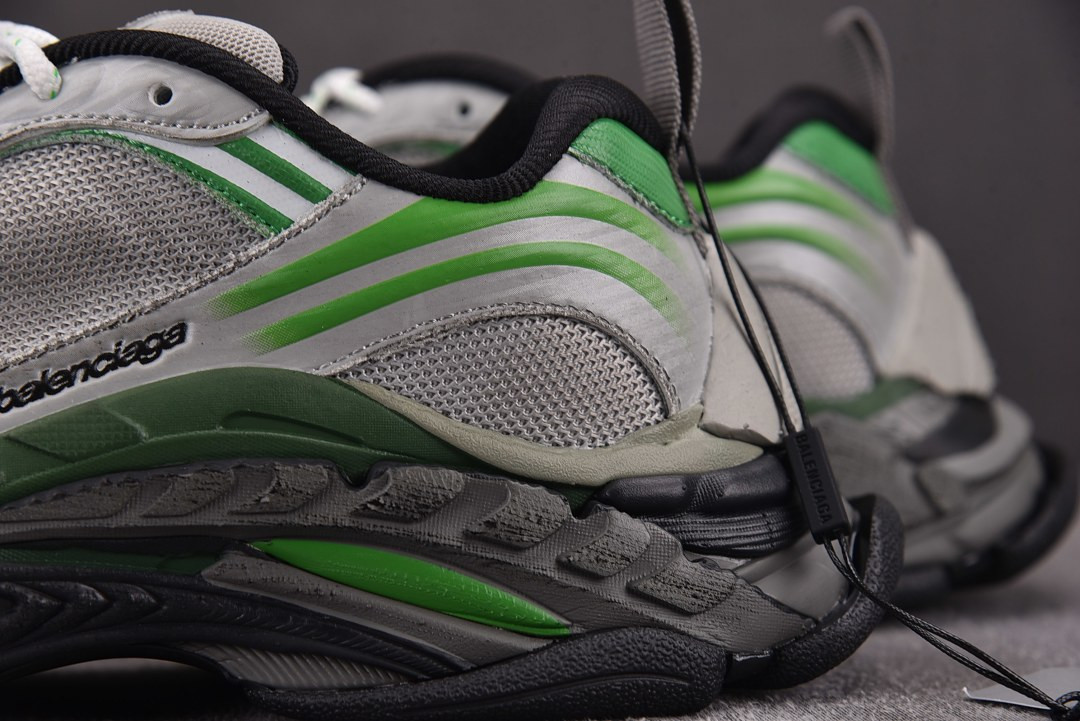 Ba1en*iaga TRIPLE S