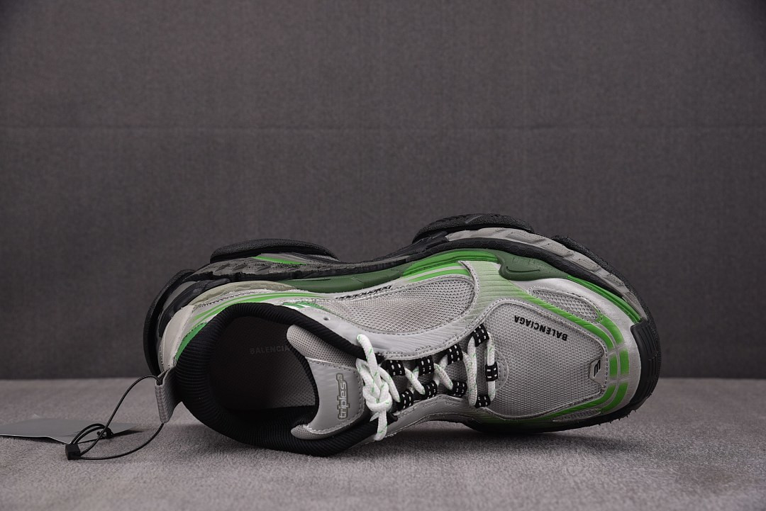 Ba1en*iaga TRIPLE S