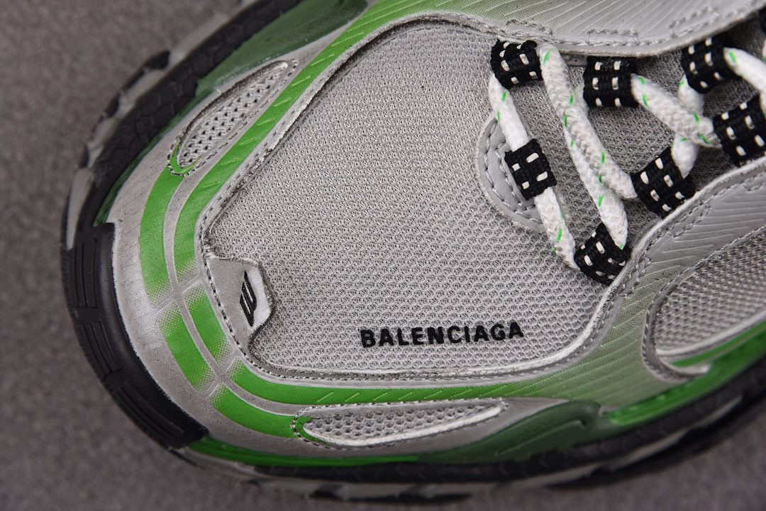 Ba1en*iaga TRIPLE S