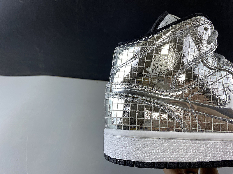 AIR JORDAN 1 MID “DISCO BALL" CU9304-001