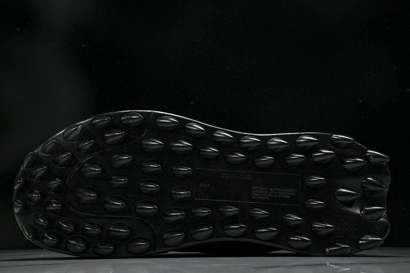 OW C/O ODSY-1000 SPORTS SHOES