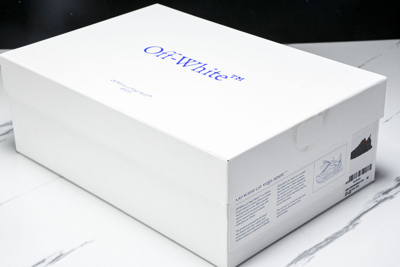 OW C/O ODSY-1000 SPORTS SHOES