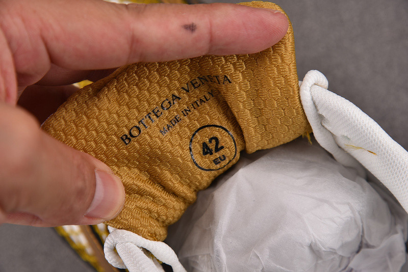 b0tt*ga Ven*ta orbit sneaker