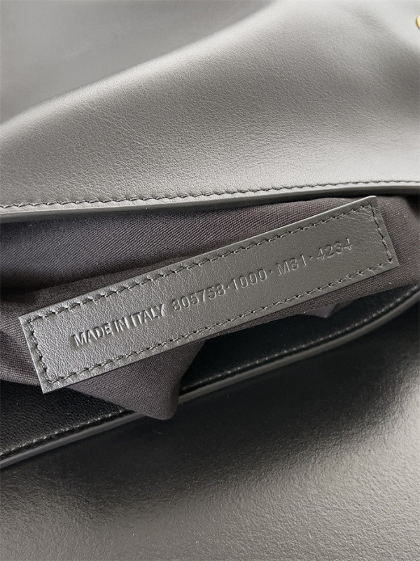 Ba1en*iaga bel air large hobo bag