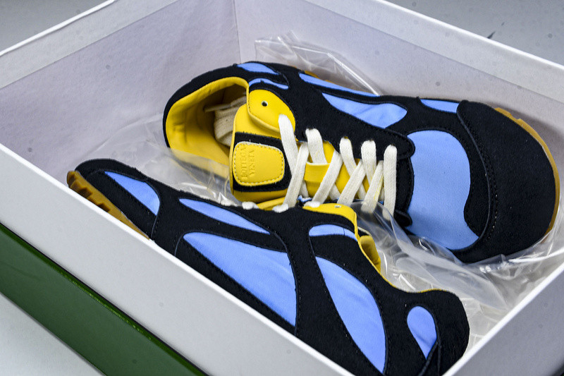 b0tt*ga Ven*ta orbit sneaker