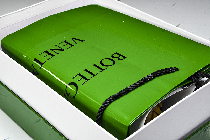 b0tt*ga Ven*ta orbit sneaker