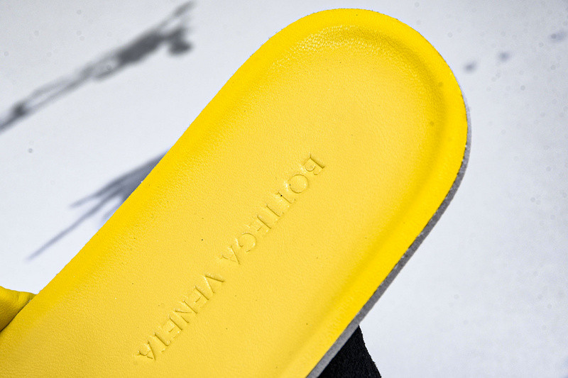 b0tt*ga Ven*ta orbit sneaker