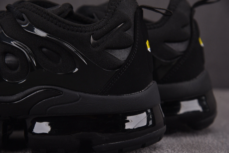 Nike Air VaporMax Plus Triple Black Men