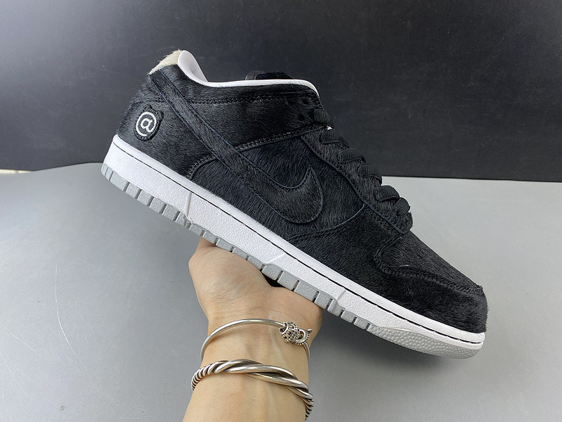 NIKE SB DUNK LOW BLACK WHITE CZ5127-001