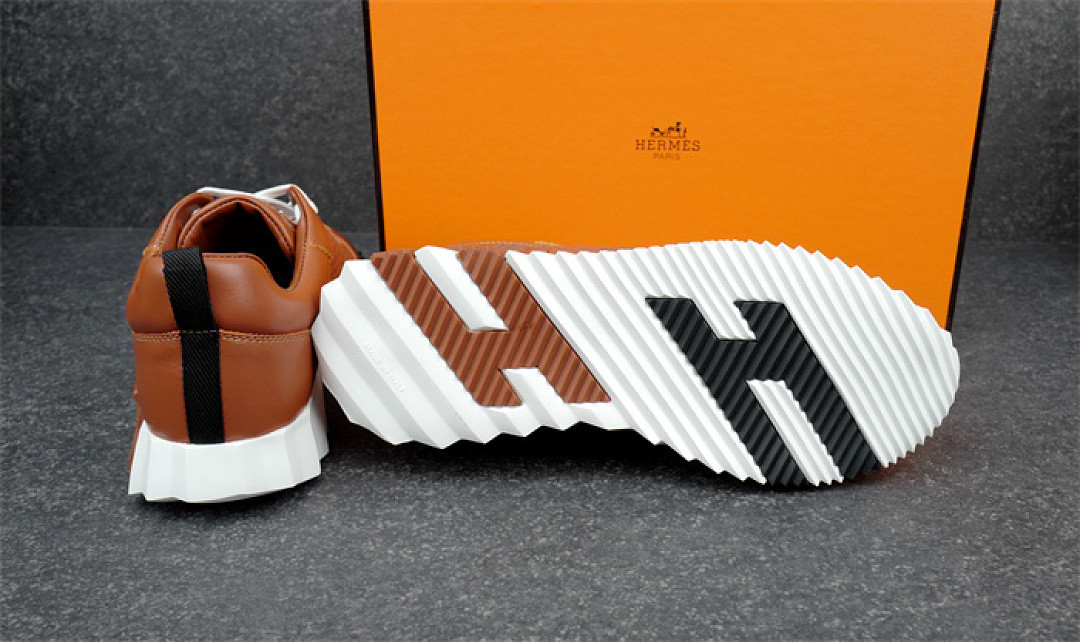 H*ER*MES SNEAKER