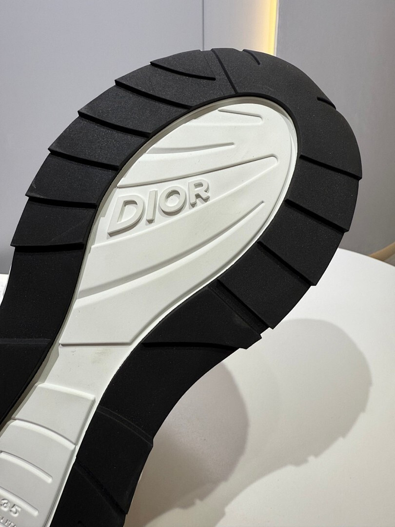DR B35 NXXT sneaker