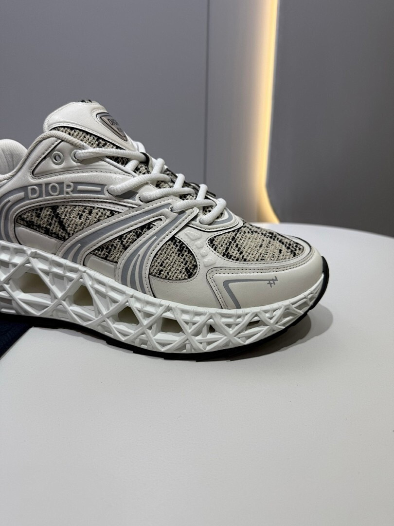 DR B35 NXXT sneaker