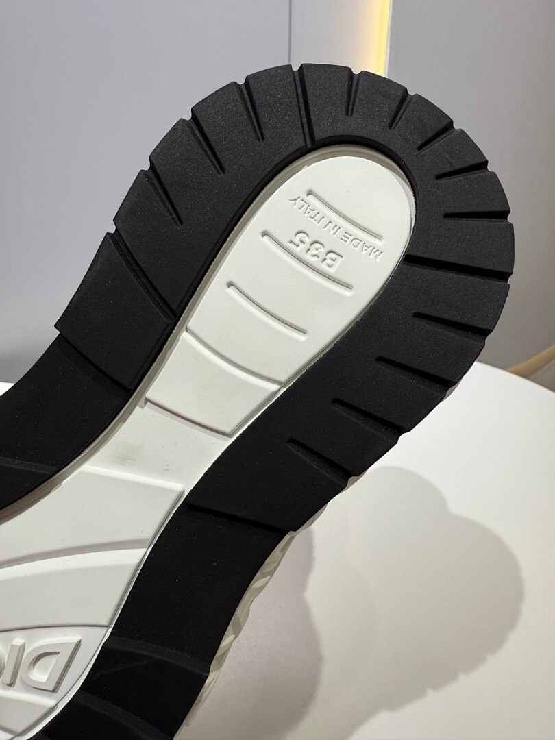 DR B35 NXXT sneaker