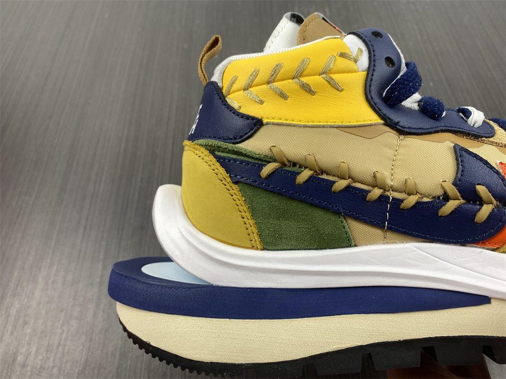 Nike Vaporwaffle sacai Jean Paul Gaultier Sesame Blue DH9186-200