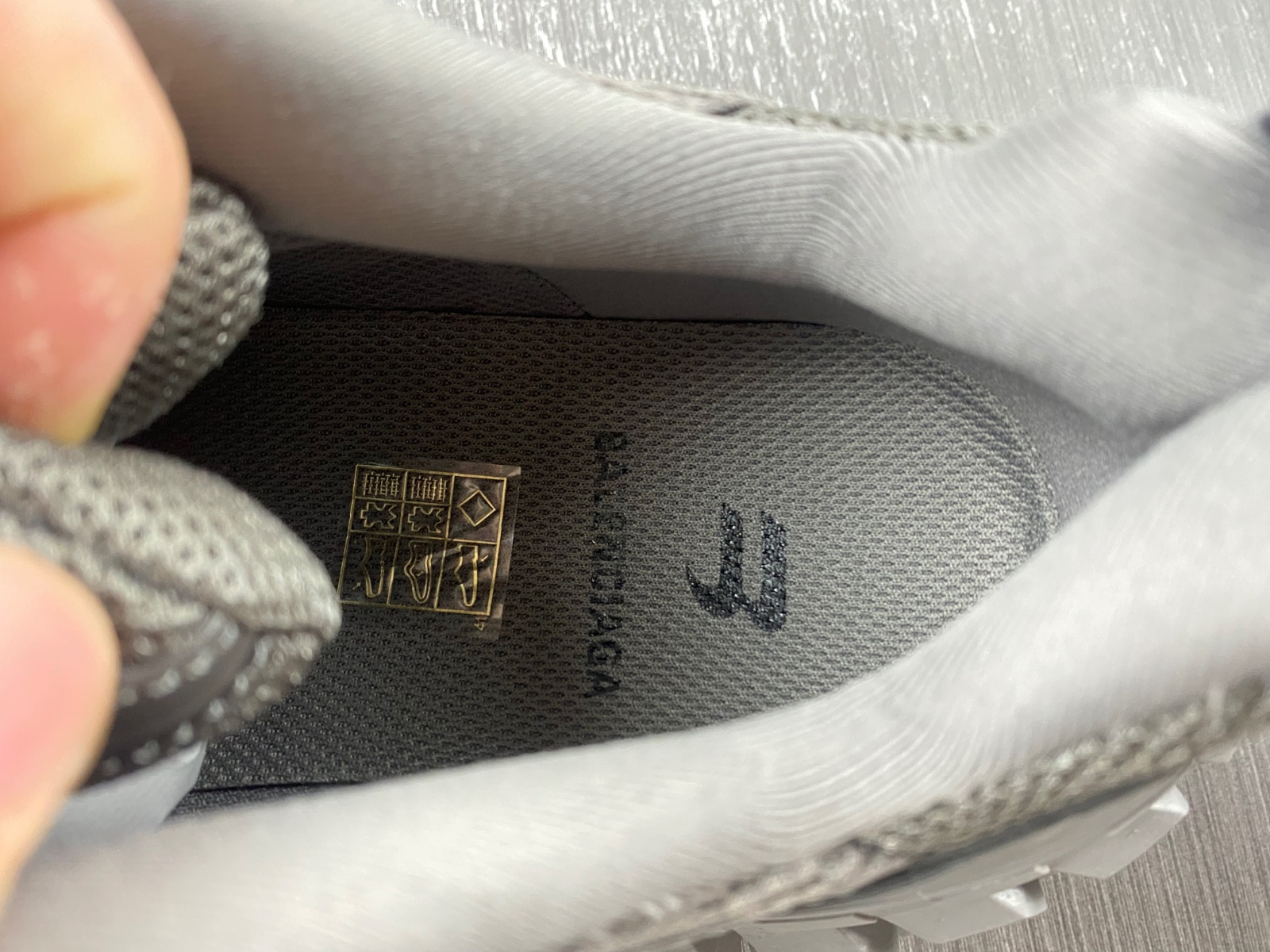 Ba*len*cia*ga bouncer chunky-sole sneakers