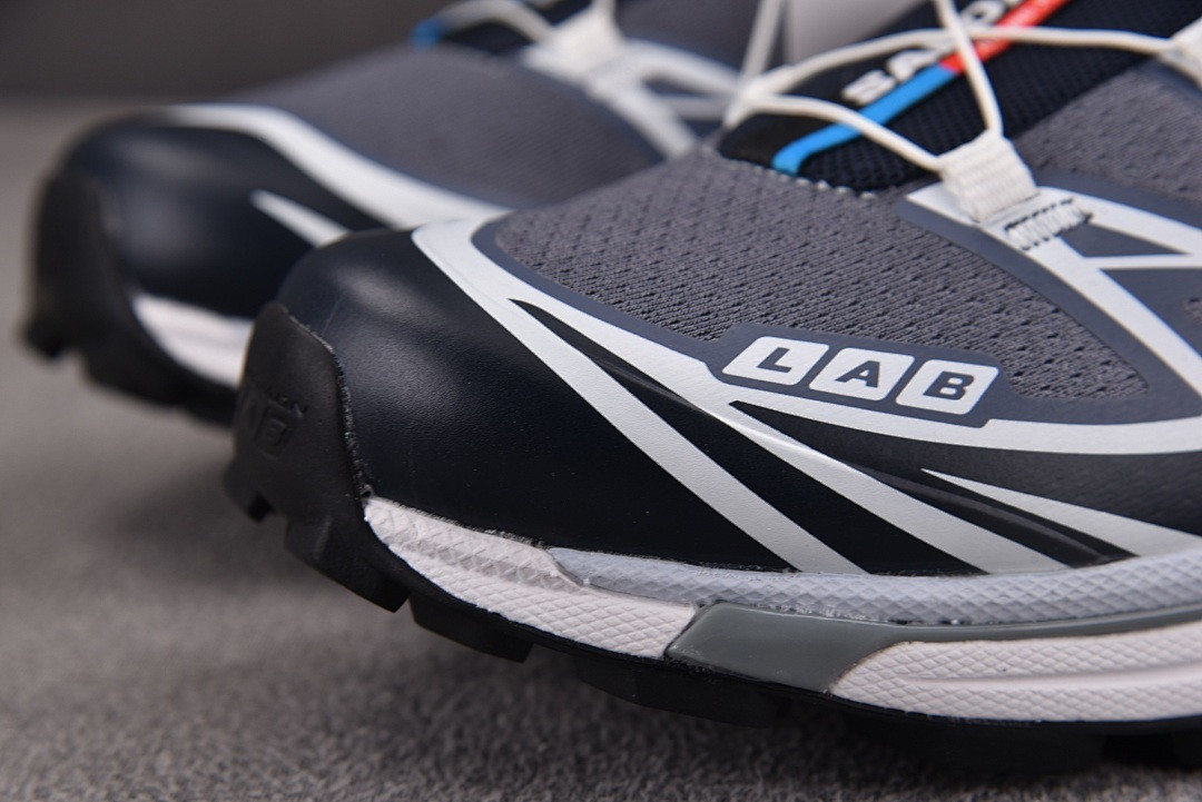 SALOMON XT-6 
