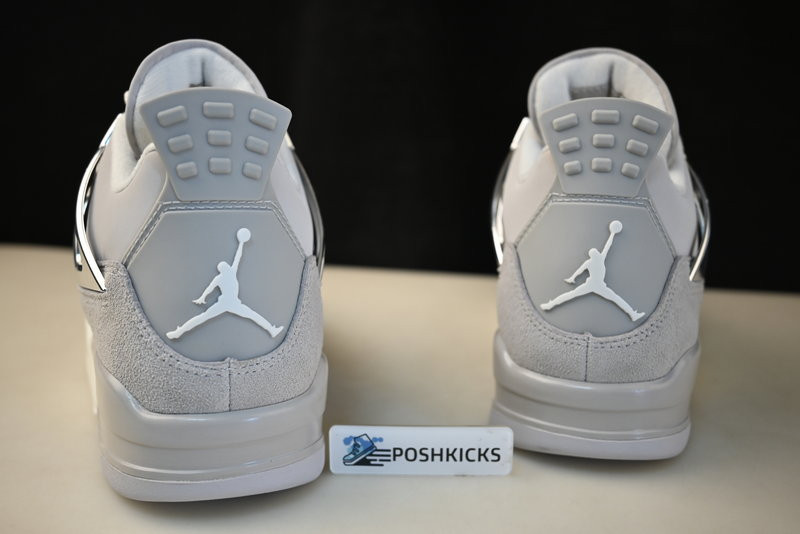 Air Jordan 4 Frozen Moments AQ9129-001