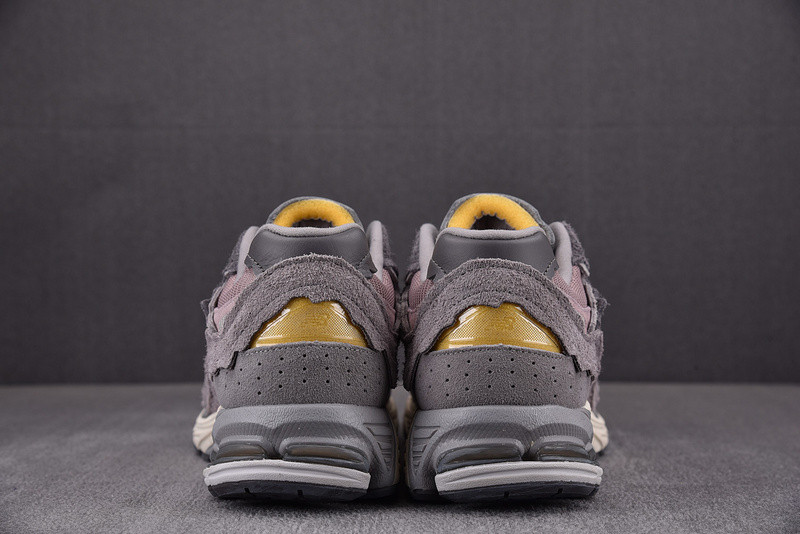 New Balance 2002R "Protection Pack" - M2002RDY