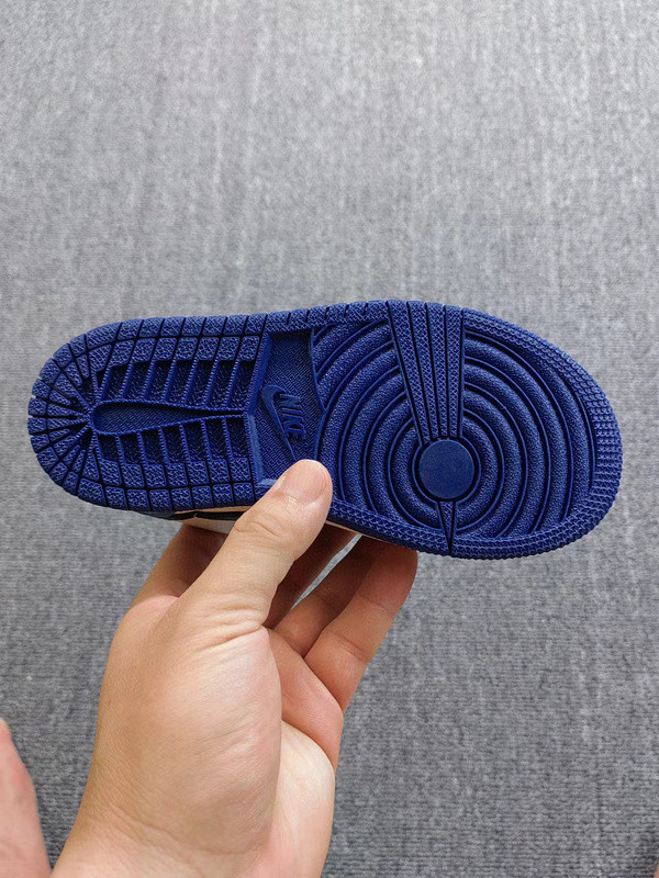 AIR JORDAN 1 KIDS SHOES