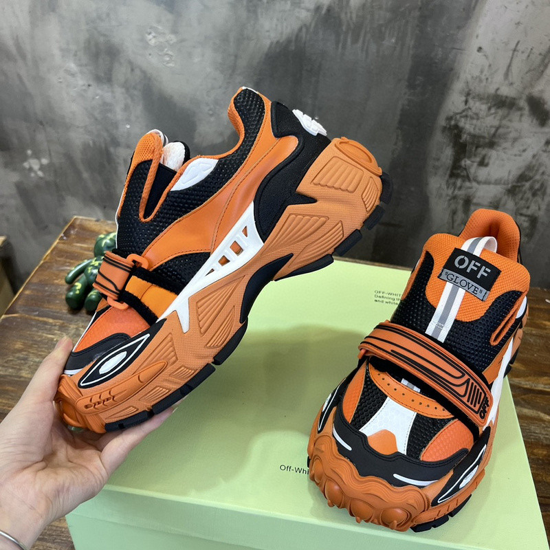 GLOVE SLIP ON in orange