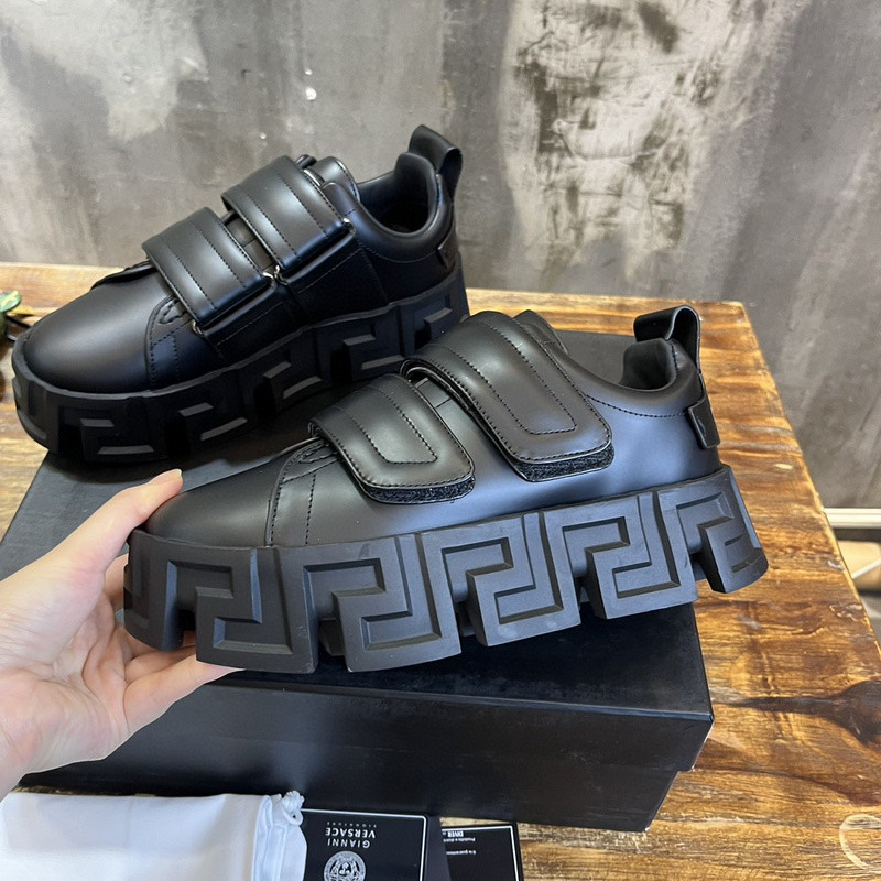 VERSACE SNEAKER