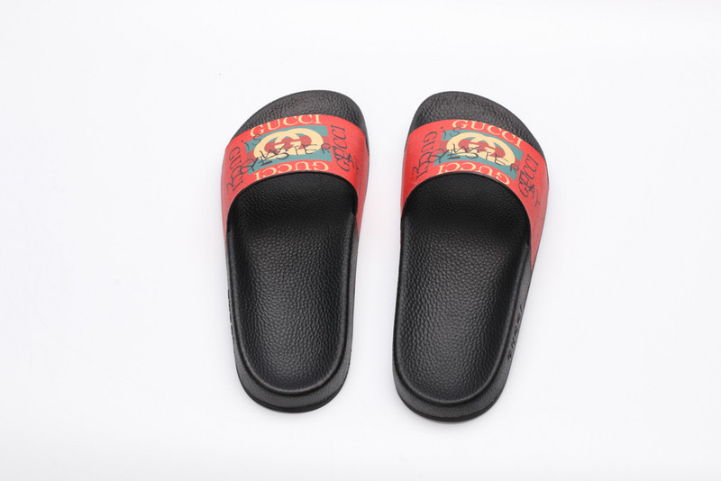 GUC LEATHER SLIDE