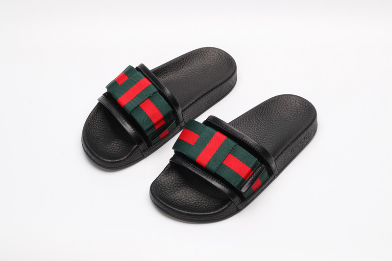 GUC LEATHER SLIDE