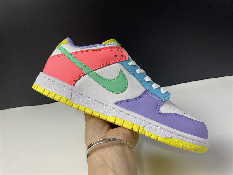 NIKE SB DUNK LOW “EASTER” DD1872-100
