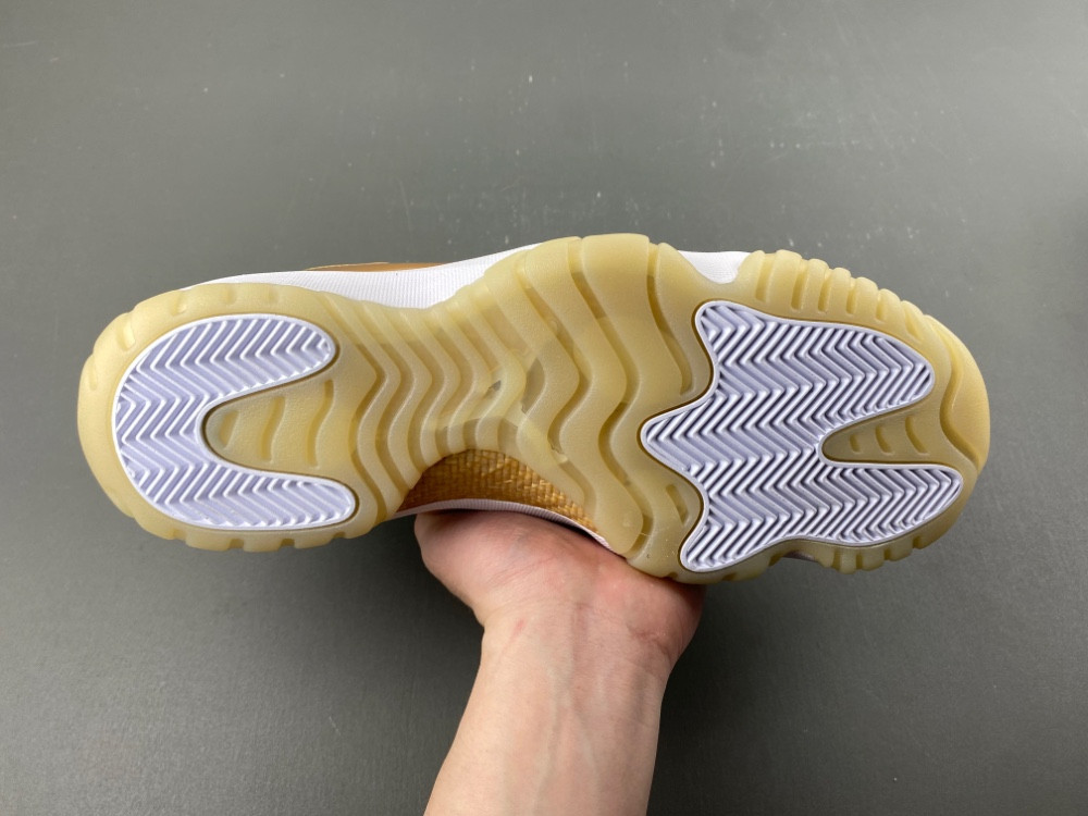 Air Jordan 11 Retro Low "Mother
