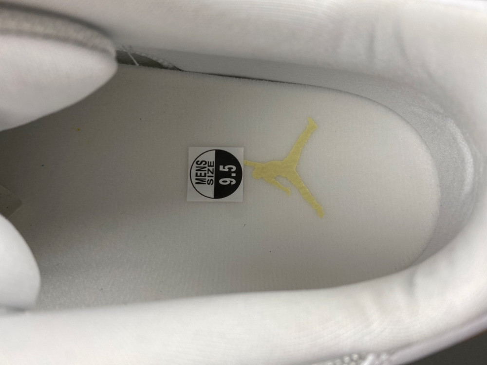 Air Jordan 11 Retro Low "Mother