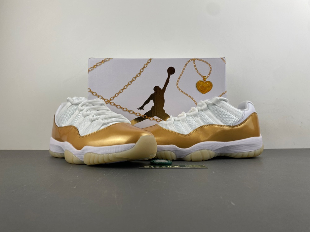 Air Jordan 11 Retro Low "Mother
