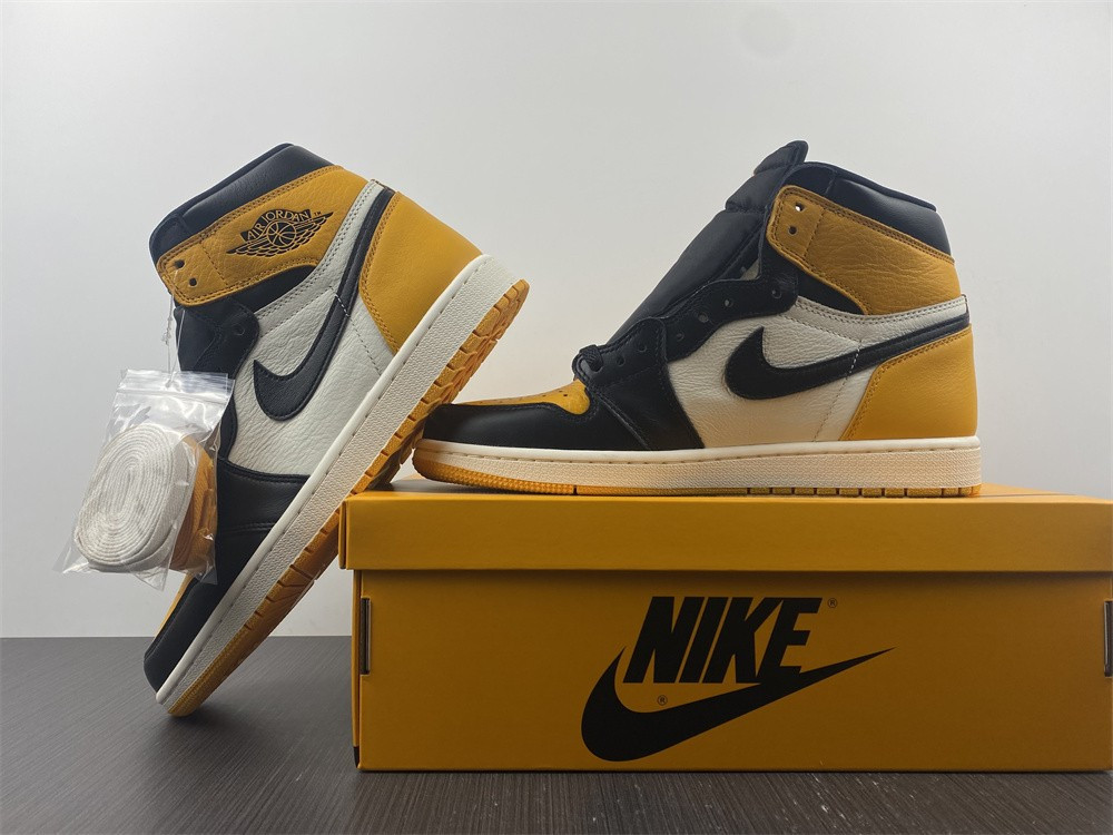 Air Jordan 1 High OG “Yellow Toe” 555088-711