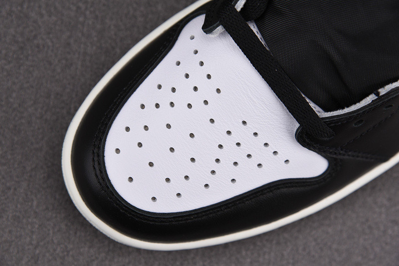 Jordan 1 Retro High Clay Green 555088-135