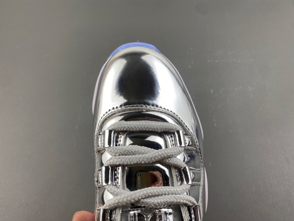 Air Jordan 11“Chrome” PE