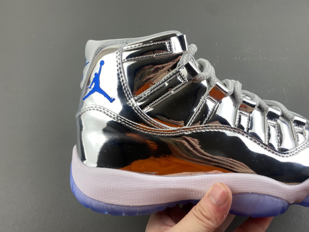 Air Jordan 11“Chrome” PE