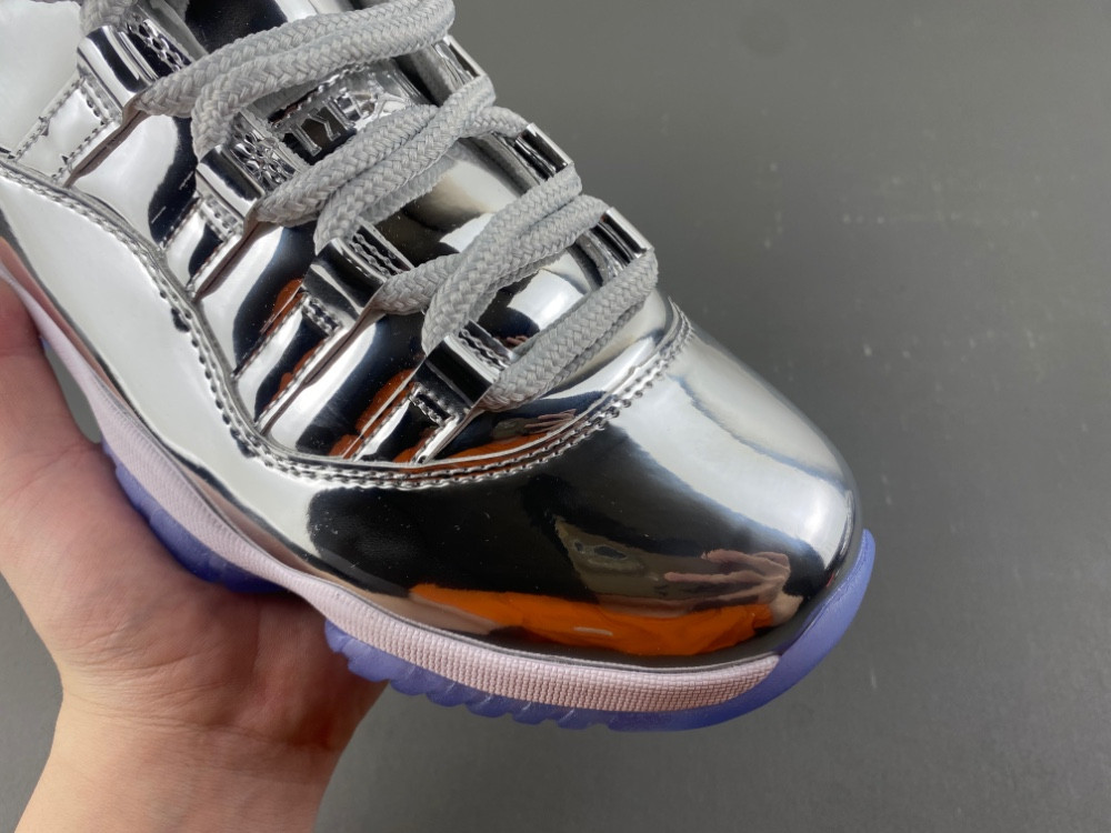 Air Jordan 11“Chrome” PE