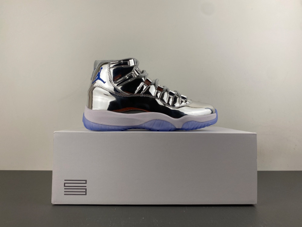 Air Jordan 11“Chrome” PE